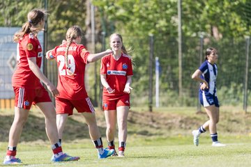 Bild 404 - wBJ Hamburger SV - Hertha BSC : Ergebnis: 5:2